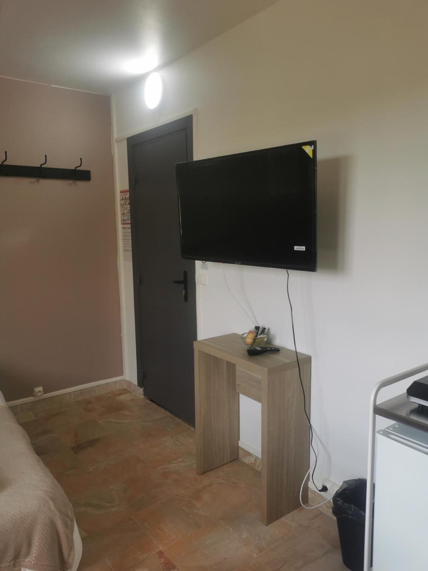 Appartement 3 , Disneyland - Parking Gratuit - Maison Des Platanes Meaux Zewnętrze zdjęcie